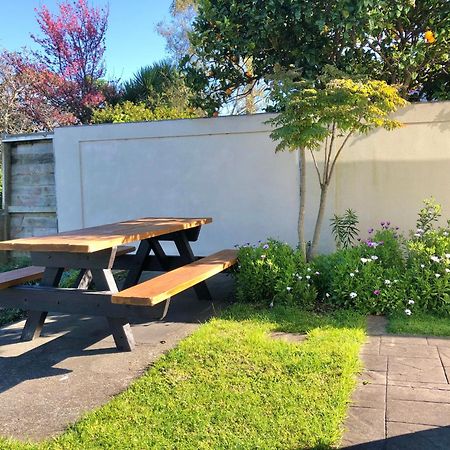 Hillcrest One Apartment Whakatane Exterior photo