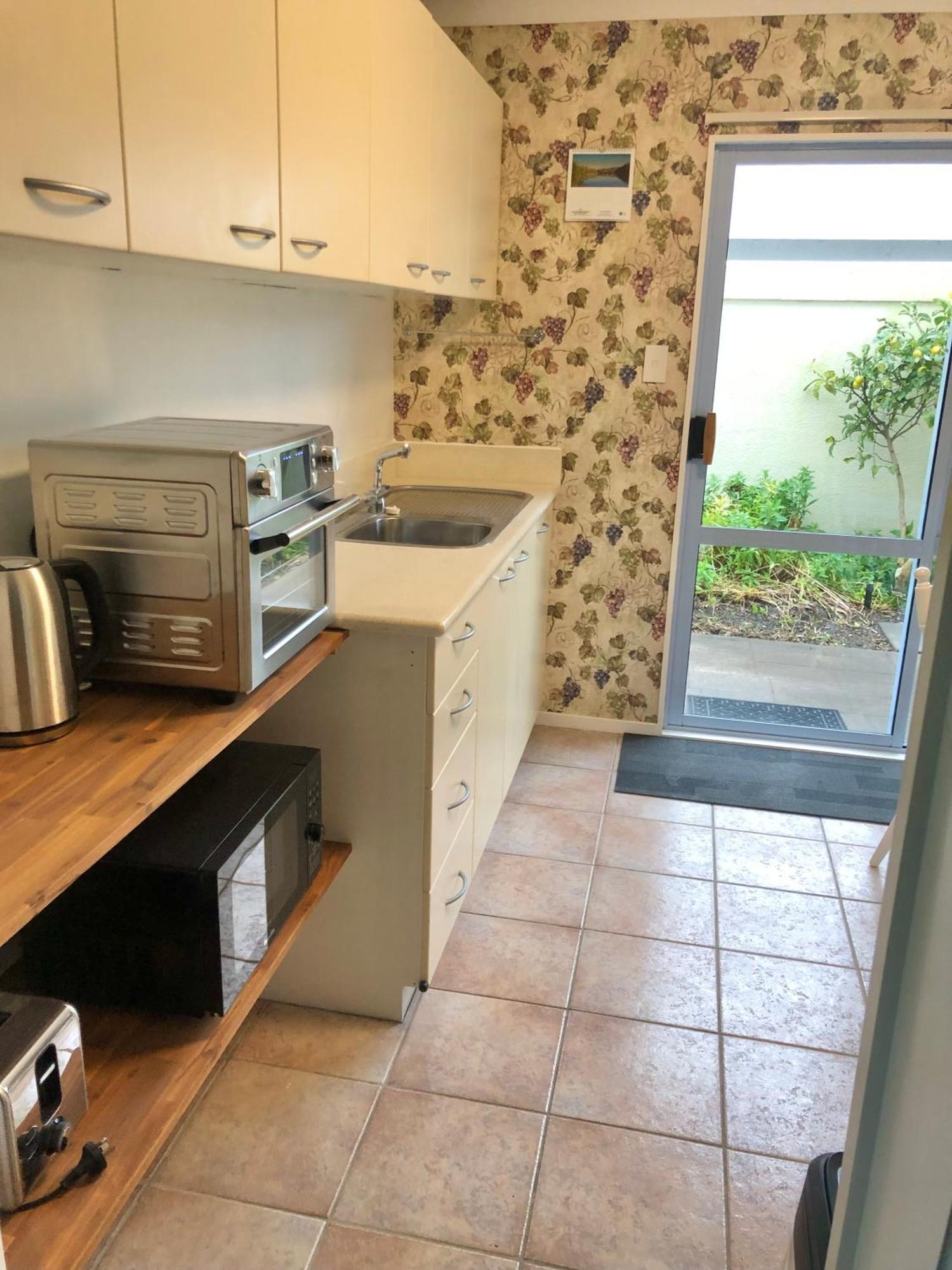 Hillcrest One Apartment Whakatane Exterior photo
