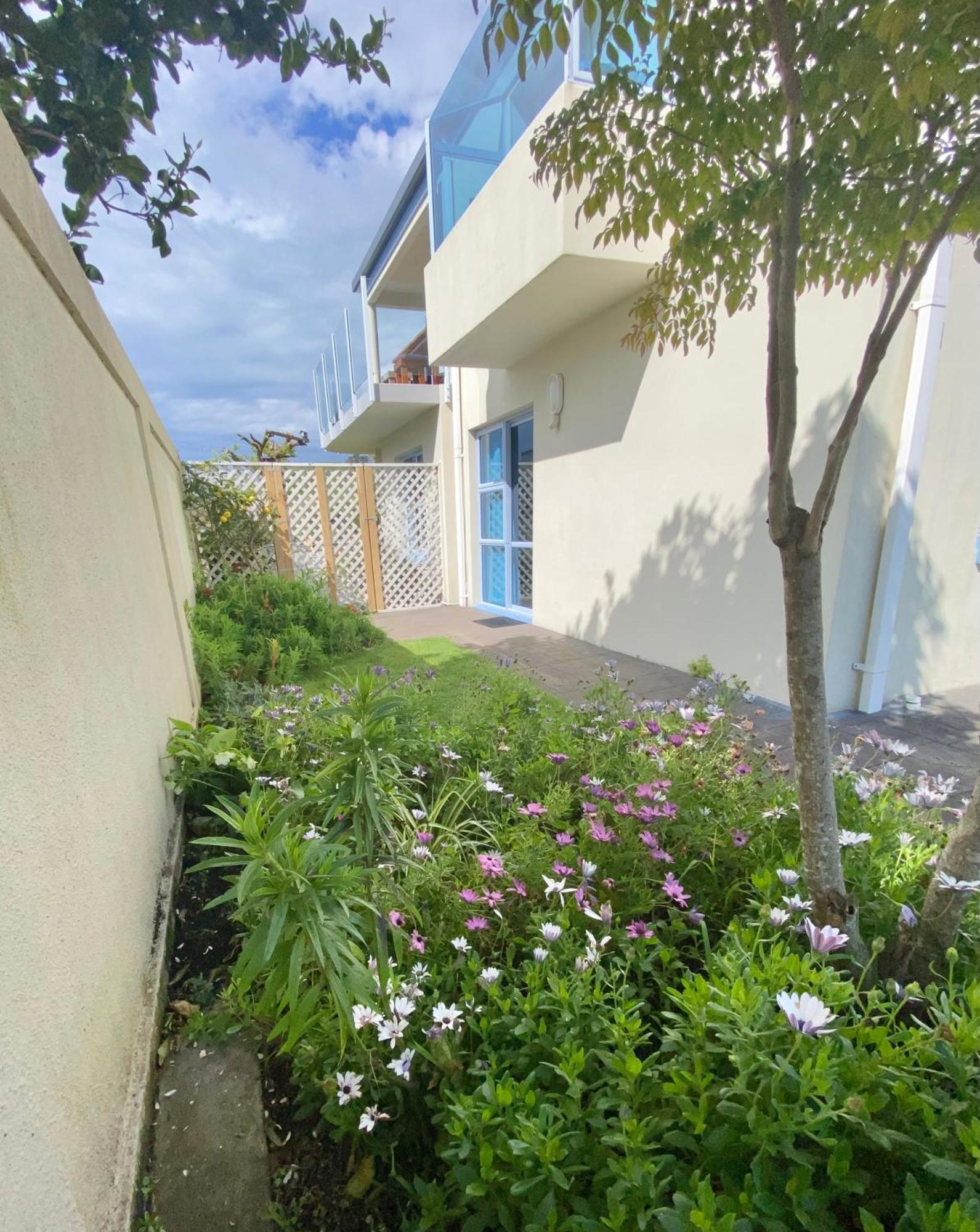 Hillcrest One Apartment Whakatane Exterior photo